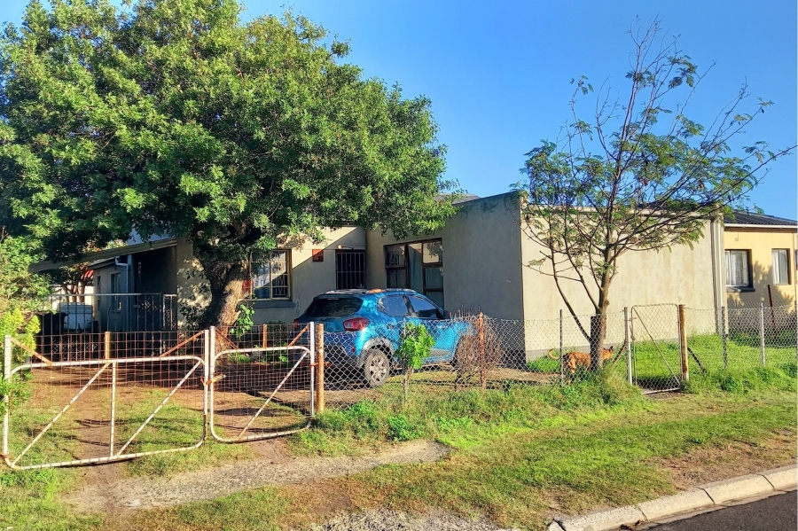 6 Bedroom Property for Sale in Ruyterwacht Western Cape
